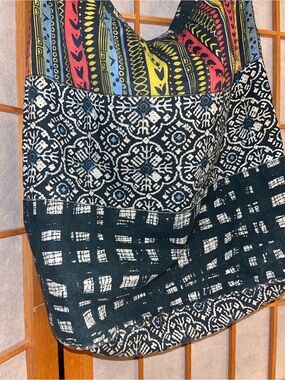 Old Navy colorful blue bag